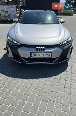 Ліфтбек Audi e-tron GT 2021 в 
