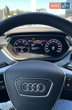 Лифтбек Audi e-tron GT 2021 в 