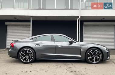 Ліфтбек Audi e-tron GT 2021 в 