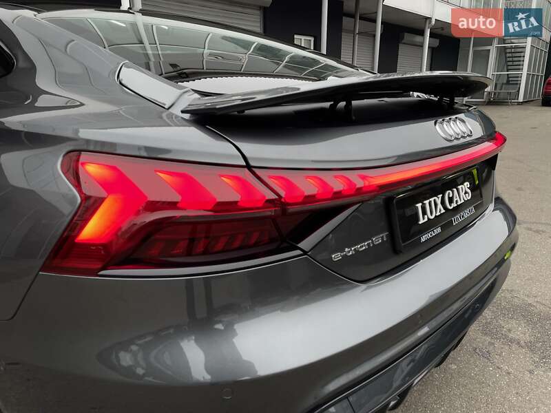Лифтбек Audi e-tron GT 2021 в Киеве