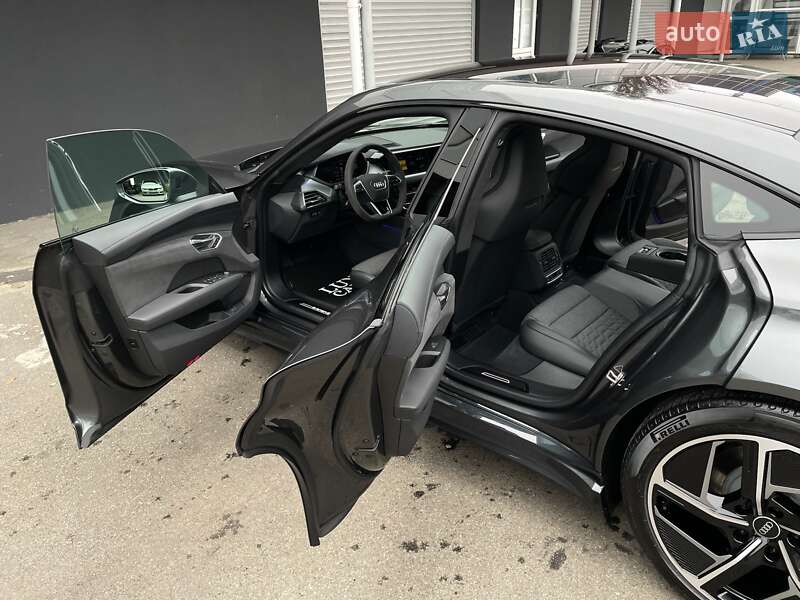 Лифтбек Audi e-tron GT 2021 в Киеве
