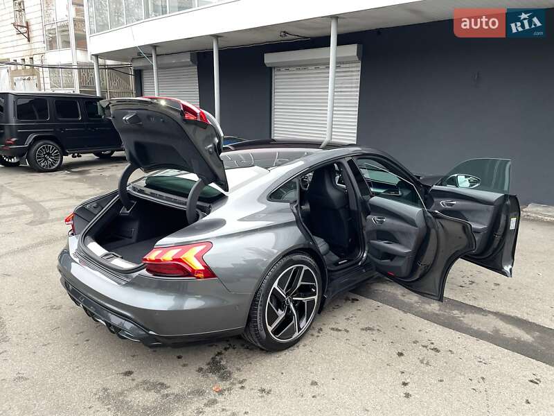 Лифтбек Audi e-tron GT 2021 в Киеве