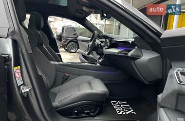 Ліфтбек Audi e-tron GT 2021 в 