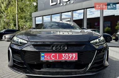 Лифтбек Audi e-tron GT 2022 в 