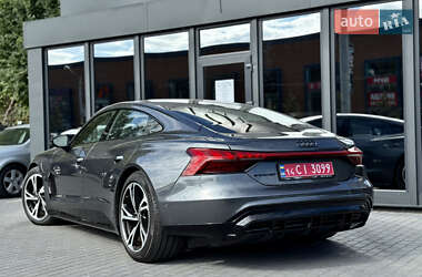 Лифтбек Audi e-tron GT 2022 в 