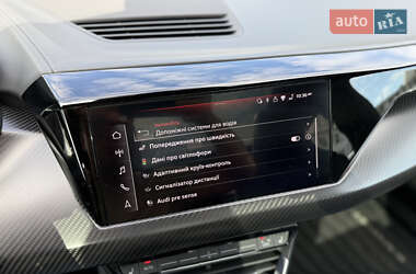 Лифтбек Audi e-tron GT 2022 в 