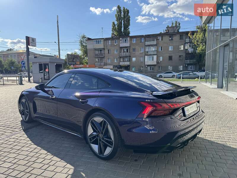 Купе Audi e-tron GT 2024 в Одесі