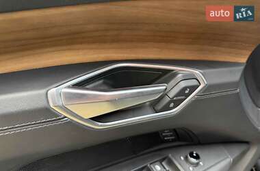 Лифтбек Audi e-tron GT 2022 в 