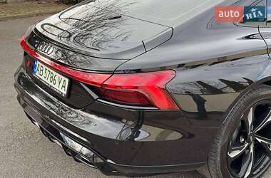 Ліфтбек Audi e-tron GT 2021 в 