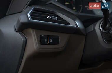 Лифтбек Audi e-tron GT 2021 в 