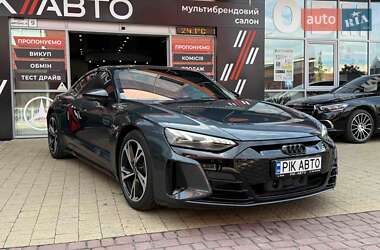 Ліфтбек Audi e-tron GT 2022 в 