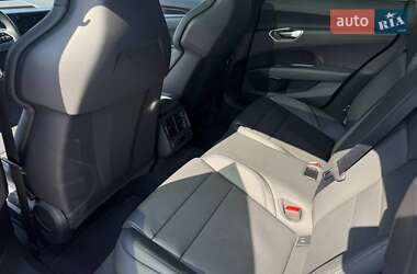 Ліфтбек Audi e-tron GT 2022 в 