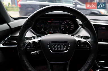 Ліфтбек Audi e-tron GT 2021 в 