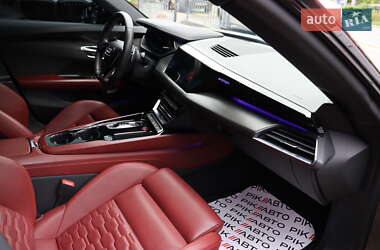 Ліфтбек Audi e-tron GT 2021 в 