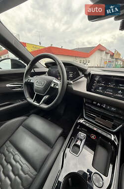 Ліфтбек Audi e-tron GT 2021 в 