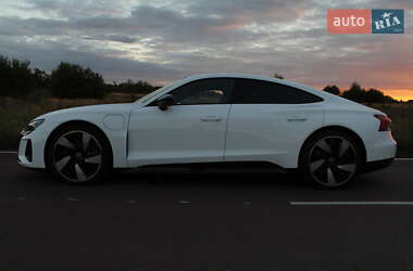 Лифтбек Audi e-tron GT 2021 в 