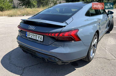 Лифтбек Audi e-tron GT 2022 в 
