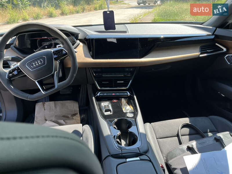 Ліфтбек Audi e-tron GT 2022 в Дніпрі