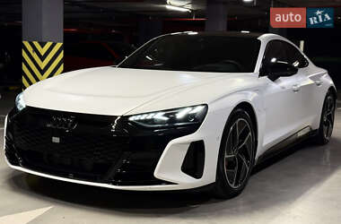 Лифтбек Audi e-tron GT 2022 в 