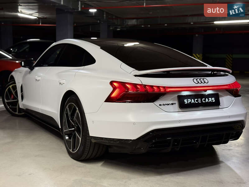 Ліфтбек Audi e-tron GT 2022 в Києві