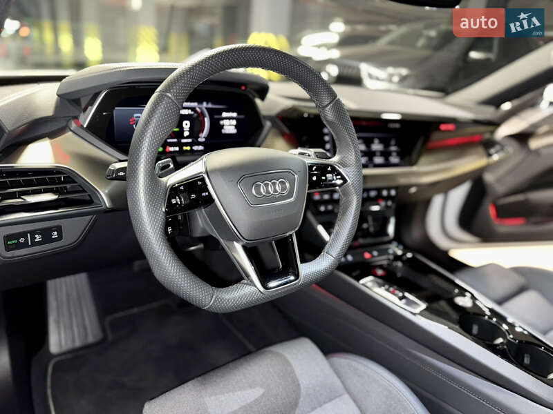 Ліфтбек Audi e-tron GT 2022 в Києві