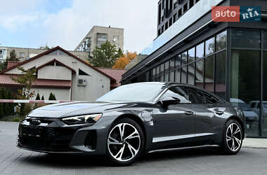 Лифтбек Audi e-tron GT 2022 в 