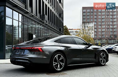 Лифтбек Audi e-tron GT 2022 в 