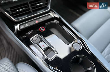 Лифтбек Audi e-tron GT 2022 в 
