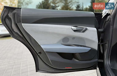 Лифтбек Audi e-tron GT 2022 в 