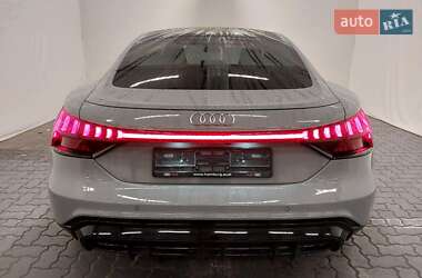Ліфтбек Audi e-tron GT 2022 в 