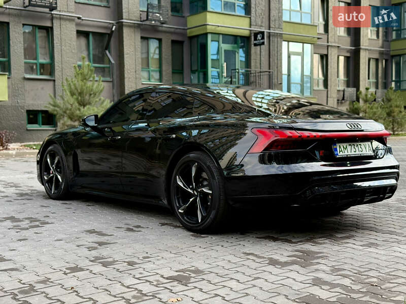Лифтбек Audi e-tron GT 2021 в Киеве фото 12 Лифтбек Audi e-tron GT 2021 в Киеве