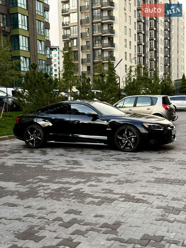 Лифтбек Audi e-tron GT 2021 в Киеве фото Лифтбек Audi e-tron GT 2021 в Киеве