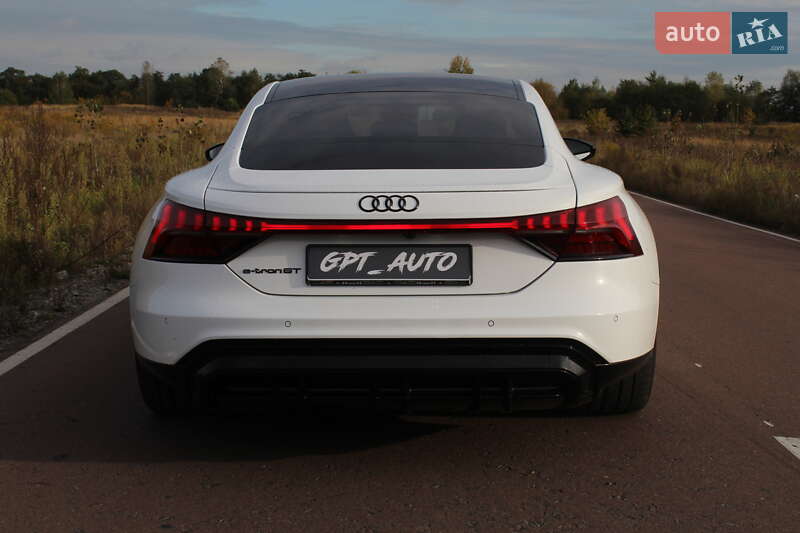 Лифтбек Audi e-tron GT 2021 в Киеве