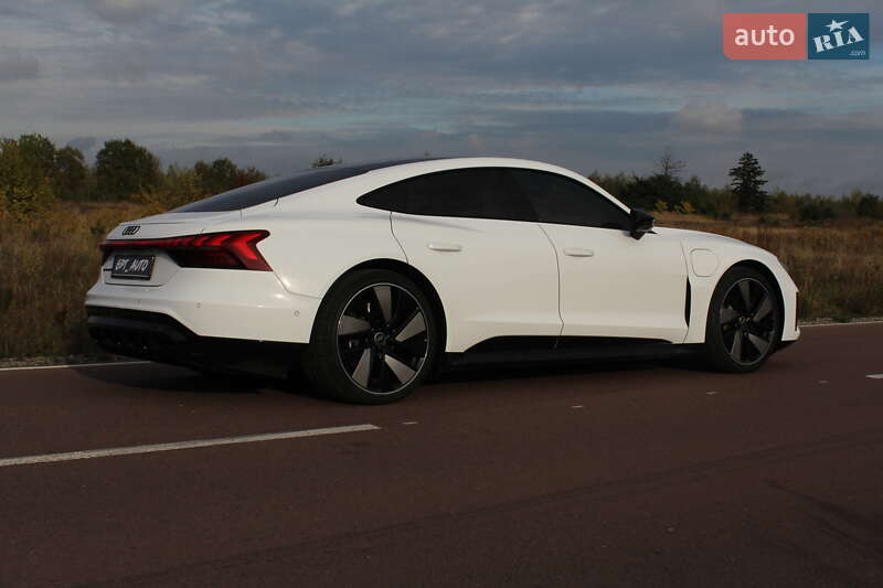 Лифтбек Audi e-tron GT 2021 в Киеве