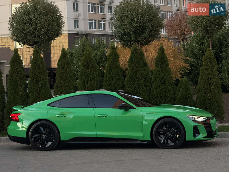 Ліфтбек Audi e-tron GT 2023 в Одесі фото 14 Ліфтбек Audi e-tron GT 2023 в Одесі