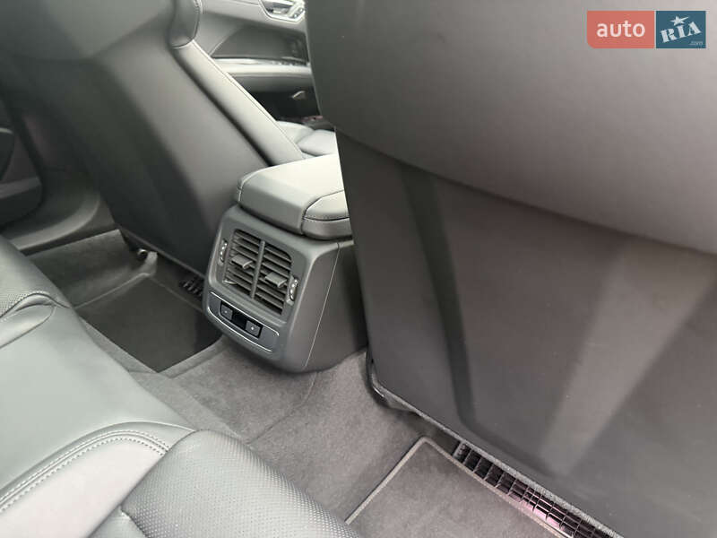 Лифтбек Audi e-tron GT 2023 в Киеве фото 7 Лифтбек Audi e-tron GT 2023 в Киеве