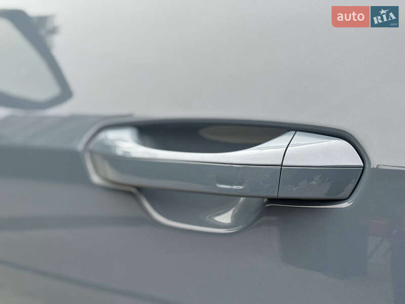 Лифтбек Audi e-tron GT 2022 в Киеве фото 25 Лифтбек Audi e-tron GT 2022 в Киеве