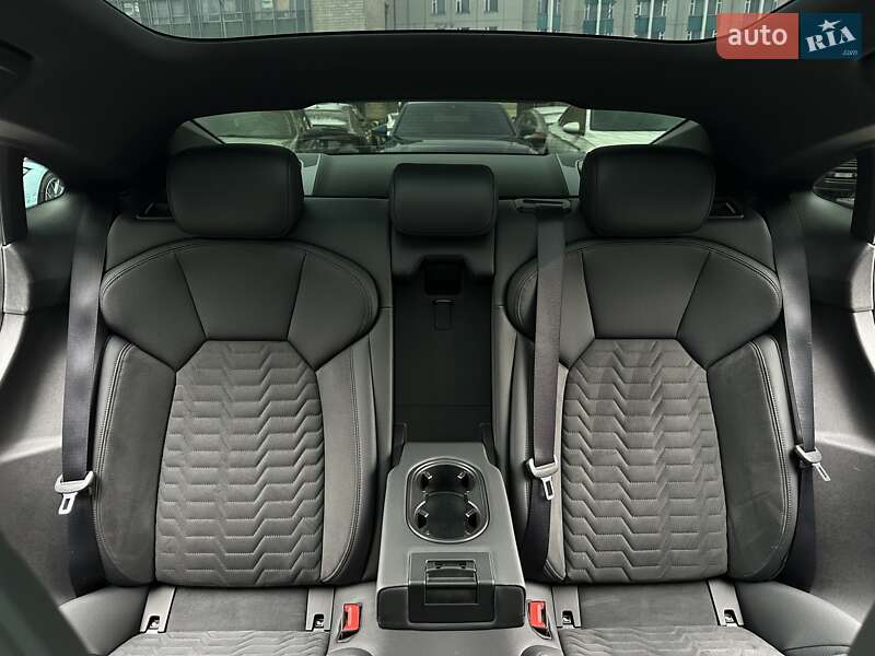 Лифтбек Audi e-tron GT 2022 в Киеве фото 65 Лифтбек Audi e-tron GT 2022 в Киеве