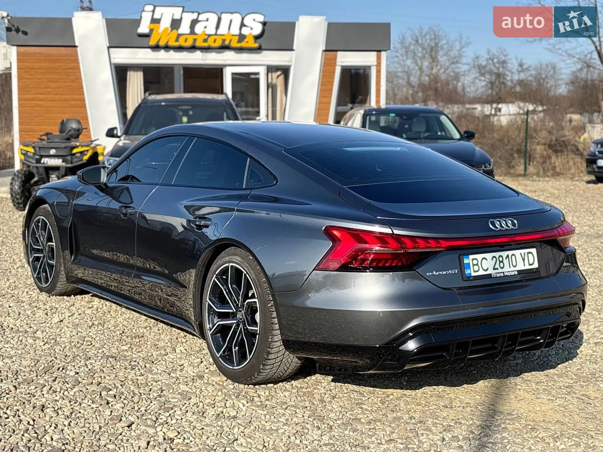 2022 Audi e-tron GT - мініатюра 10