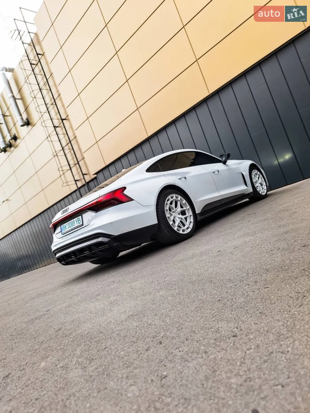 2021 Audi e-tron GT - мініатюра 6