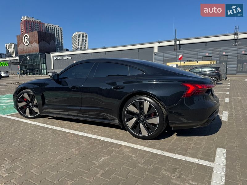 Лифтбек Audi e-tron GT 2022 в Киеве