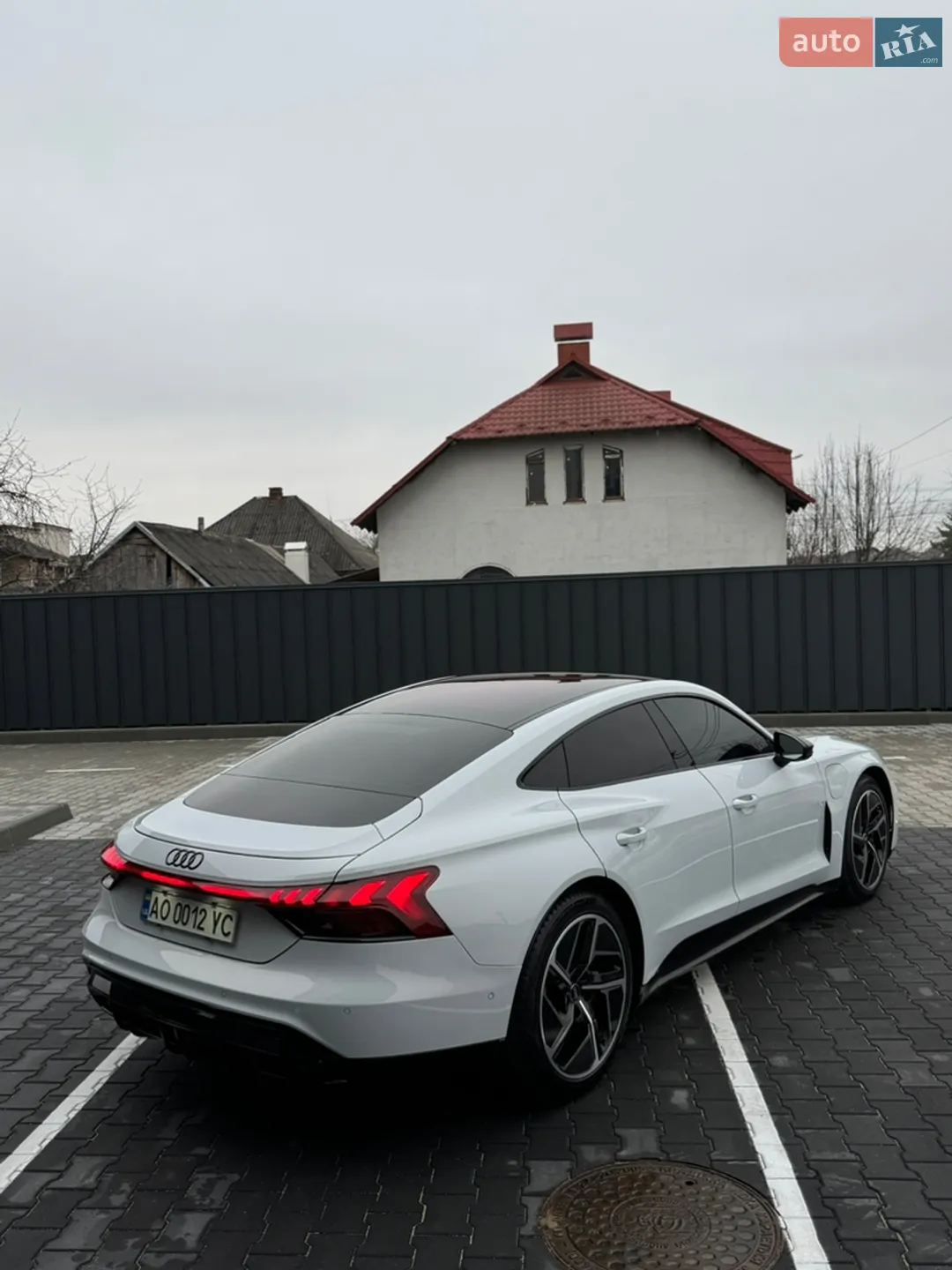 2022 Audi e-tron GT - мініатюра 4