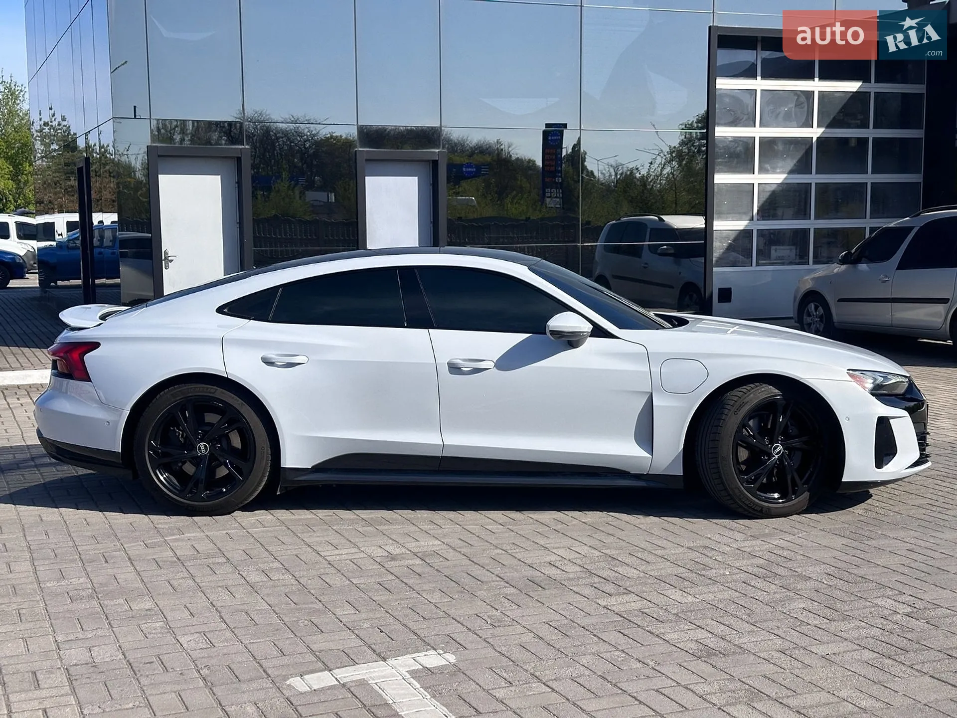 2021 Audi e-tron GT - мініатюра 4