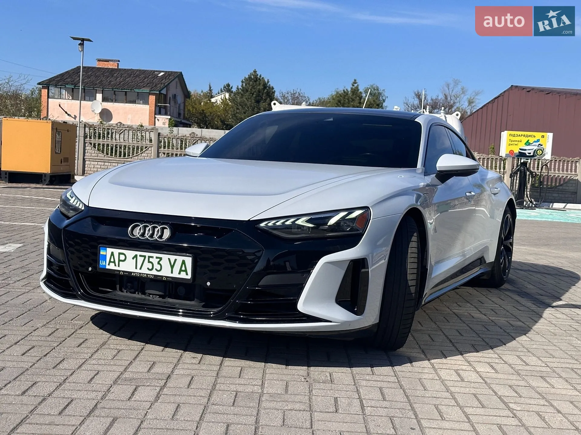 2021 Audi e-tron GT - мініатюра 9