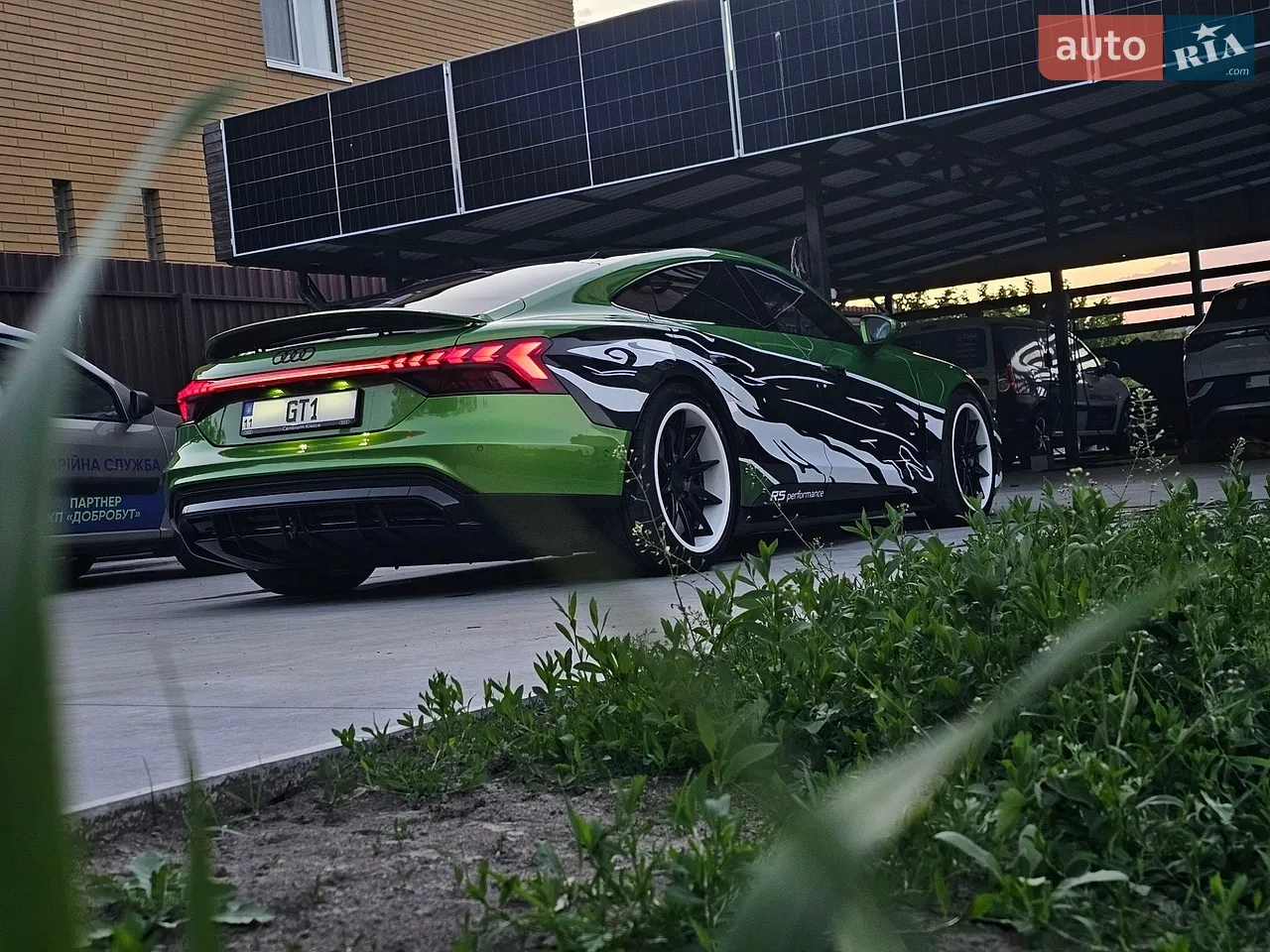 2021 Audi e-tron GT - мініатюра 50