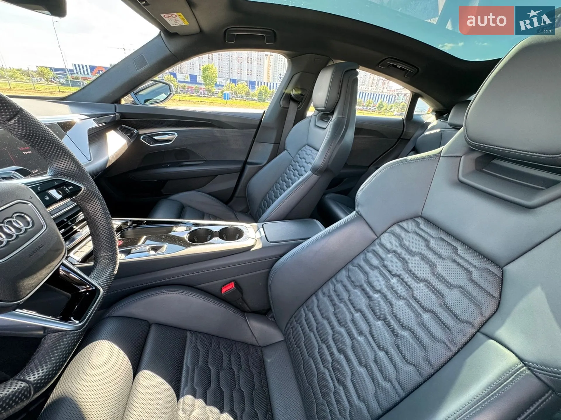 2023 Audi e-tron GT - мініатюра 22