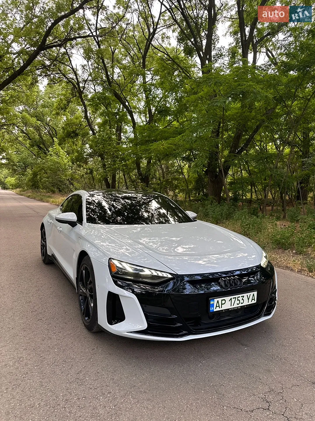 2021 Audi e-tron GT - мініатюра 11
