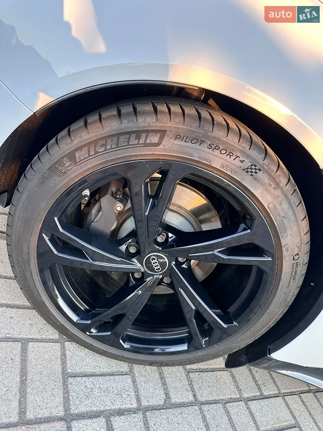 2021 Audi e-tron GT - мініатюра 16