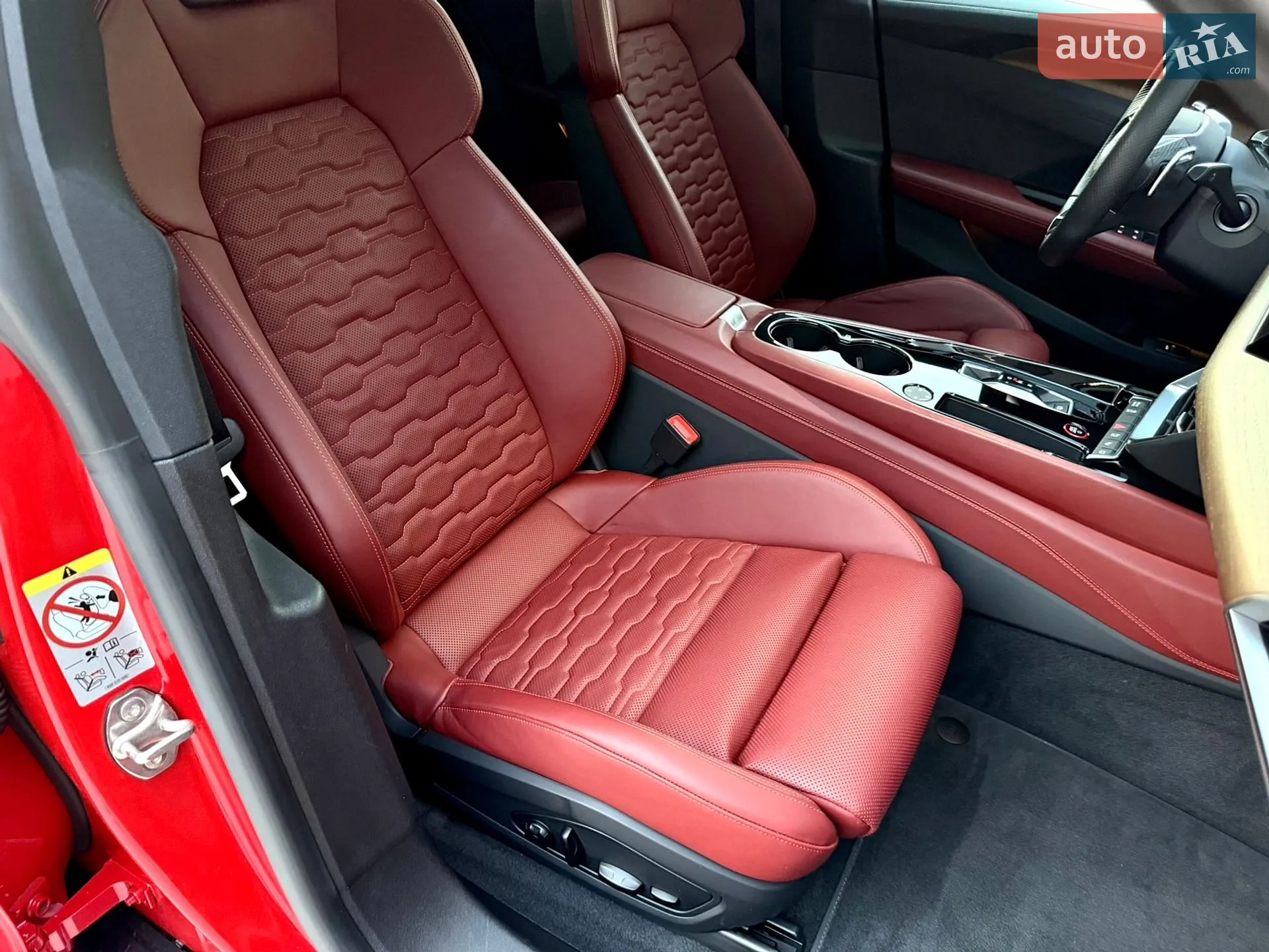 2021 Audi e-tron GT - мініатюра 44