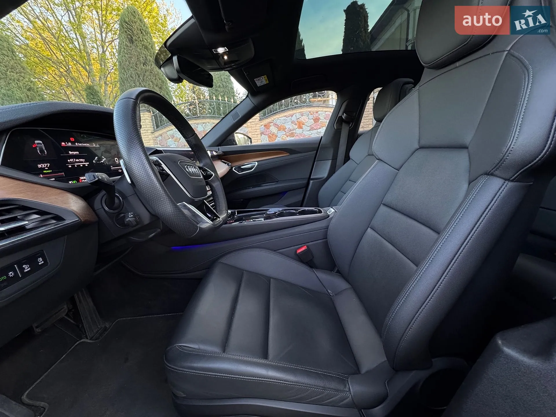 2022 Audi e-tron GT - мініатюра 16